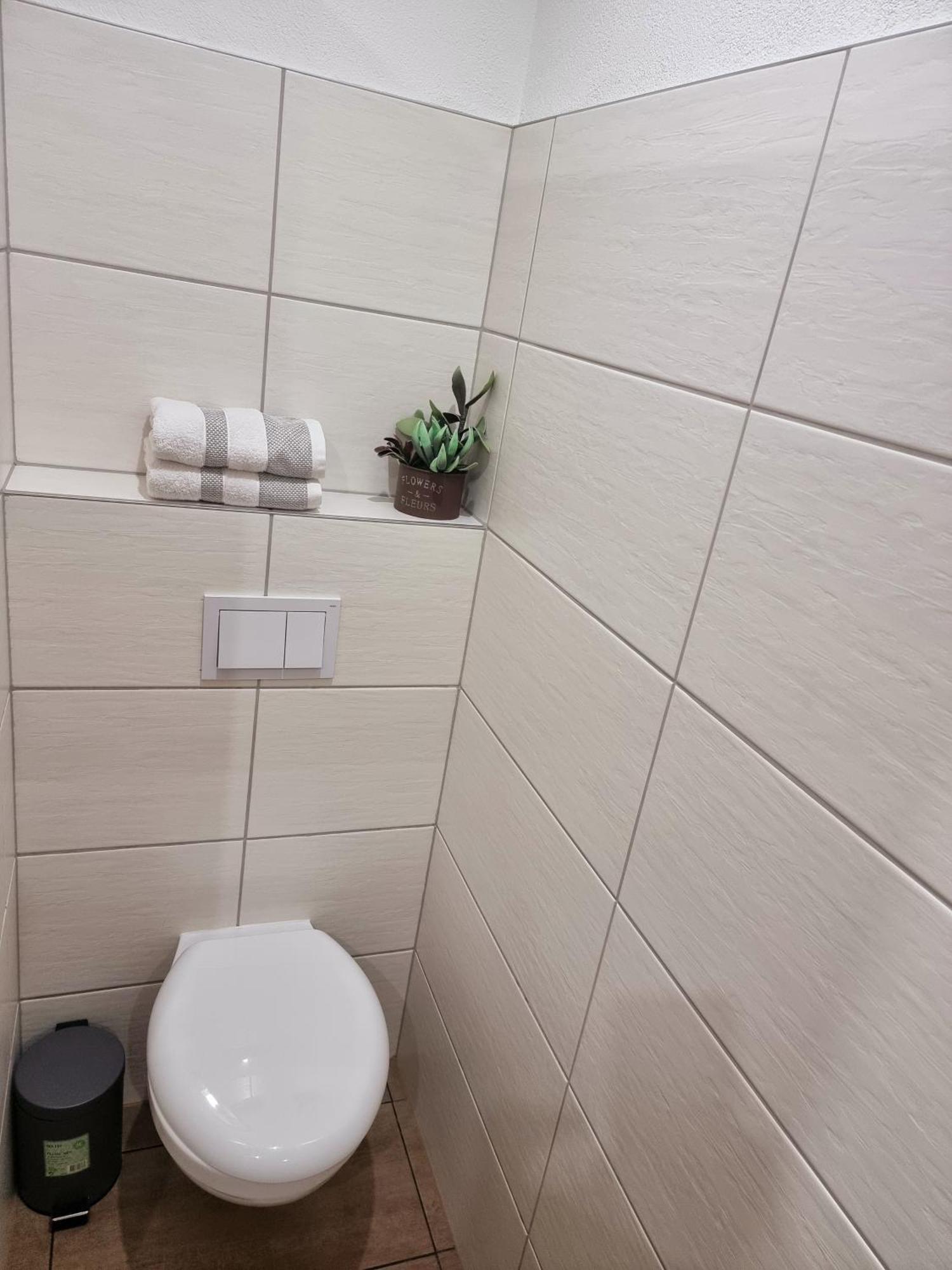 Workershome - Business Apartments - Monteurwohnungen Вертгейм Номер фото